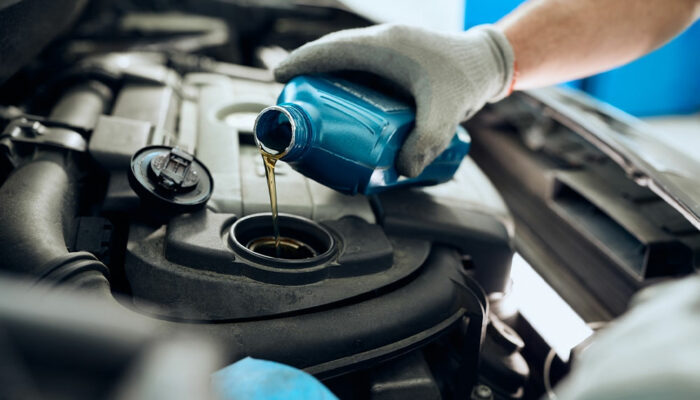 6 Mistakes to Avoid When Changing Engine Oil