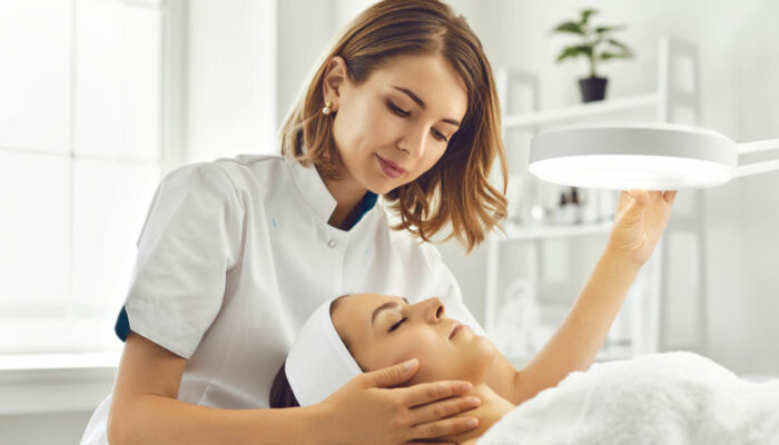 8 Signs of Skin Problems That Require Expert Consultation