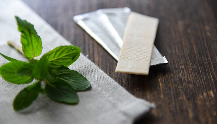 Top 20 foods to eat and avoid for bad breath